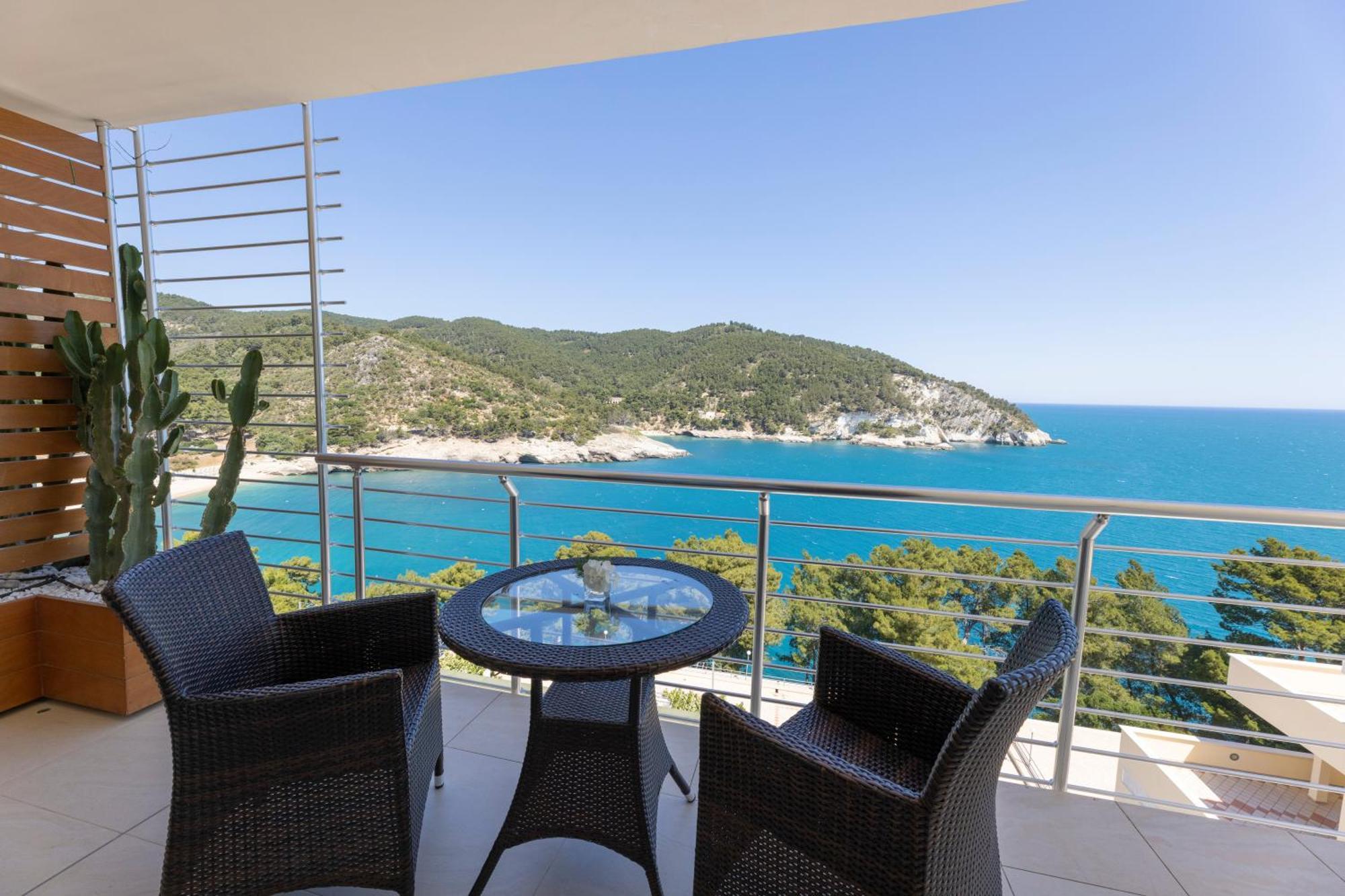 Pugnochiuso Resort Hotel Del Faro Vieste Exterior photo